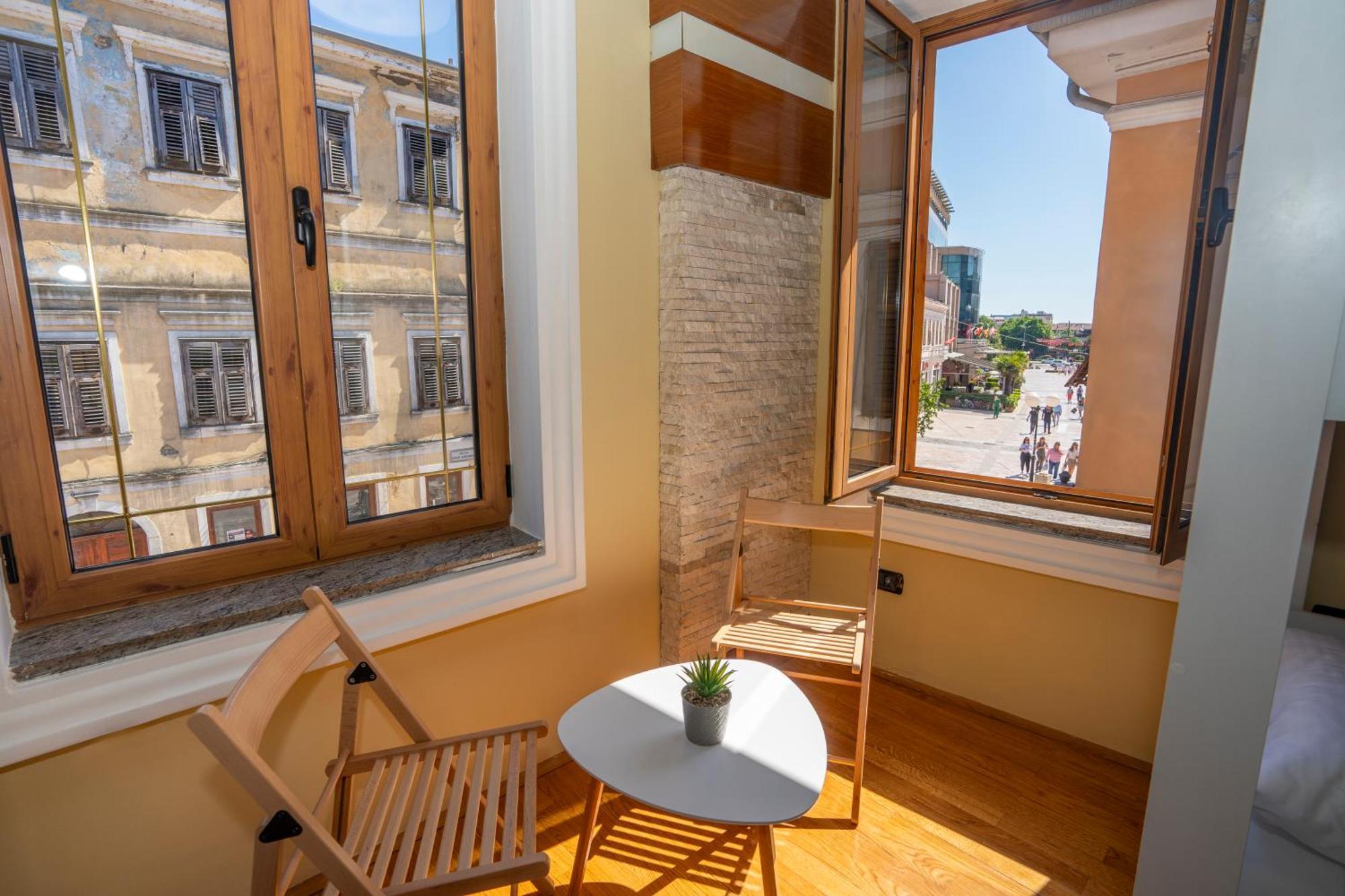 Terrace Hostel & Lounge Bar Shkoder Exterior photo